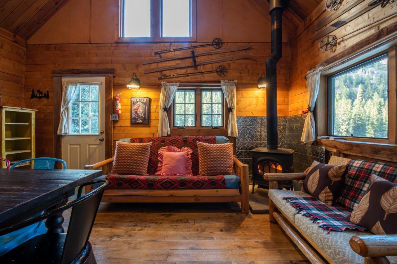 Pioneer Guest Cabins クレスティド・ビュート エクステリア 写真