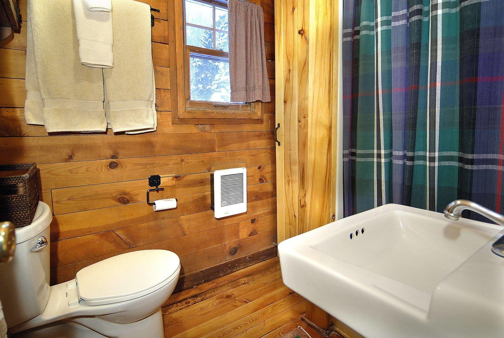 Pioneer Guest Cabins クレスティド・ビュート エクステリア 写真